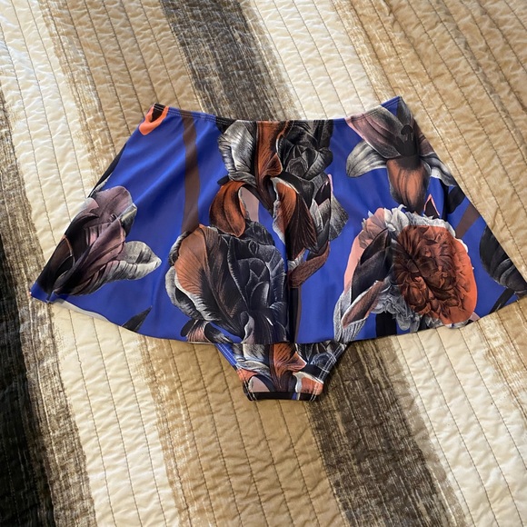 Kortni Jeane HTF bottoms - Picture 2 of 5